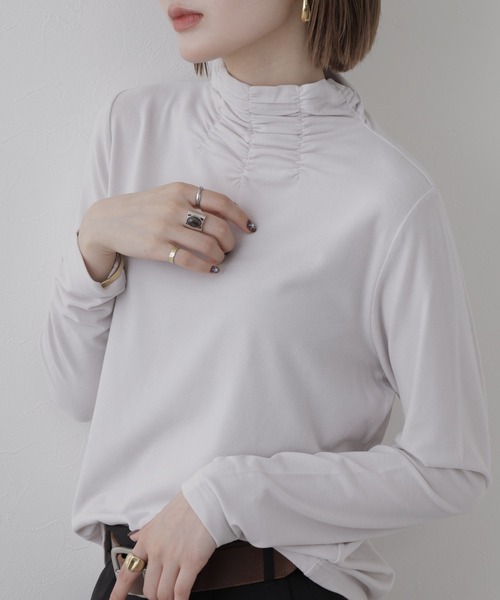 FUNALIVE(ファンアライブ)の「MANIN ボトルネックカットソー 長袖(Tシャツ/カットソー・レディース・ボルドー/ベージュ/ライトグレー・M)」の1枚目の写真