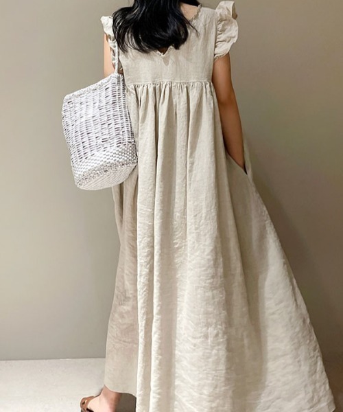 FLINEA（フリネア）の「Vネックフリル前後リバーシブルノースリーブワンピース（ワンピース・レディース・ネイビー/ベージュ・FREE）」の20枚目の写真