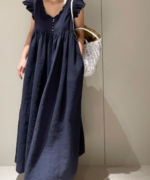 FLINEA（フリネア）の「Vネックフリル前後リバーシブルノースリーブワンピース（ワンピース・レディース・ネイビー/ベージュ・FREE）」の7枚目の写真
