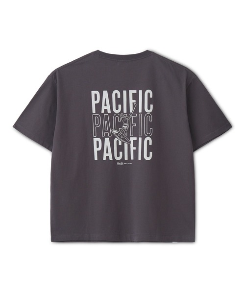 Pacific GOLF CLUB(パシフィックゴルフクラブ)の「TRIPLE PACIFIC LOGO T-SHIRT(Tシャツ/カットソー・メンズ・ホワイト/チャコールグレー/パープル・M/L/XL)」の3枚目の写真