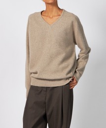 AMOMENTO RACOON V-NECK KNIT