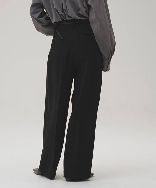 TODAYFUL（トゥデイフル）の「[TODAYFUL/トゥデイフル]Bonding Wide Trousers/ボンディングワイドトラウザーズ/スラックス/ワイドパンツ（スラックス・レディース・ダークグレー/ブラック/カーキ・36/38）」の12枚目の写真