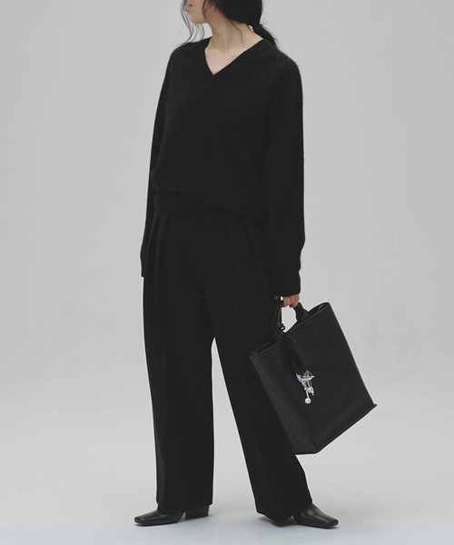 TODAYFUL（トゥデイフル）の「[TODAYFUL/トゥデイフル]Bonding Wide Trousers/ボンディングワイドトラウザーズ/スラックス/ワイドパンツ（スラックス・レディース・ダークグレー/ブラック/カーキ・36/38）」の11枚目の写真