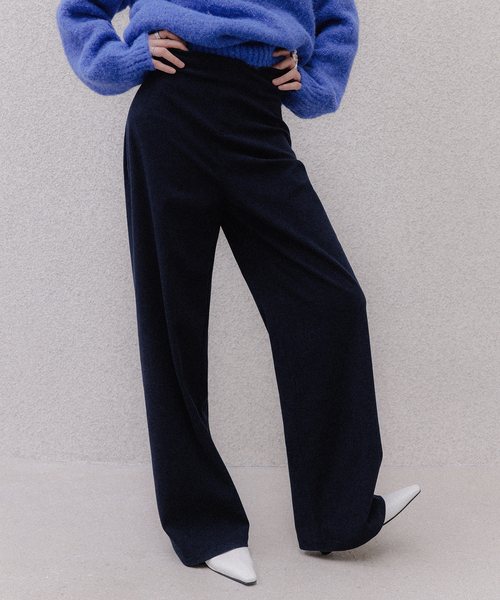 MEMUA(メムア)の「カラム コーデュロイ ワイドパンツ(ネイビー)(その他パンツ・レディース・ブラウン/ネイビー/ブラック・LARGE/SMALL/MEDIUM)」の2枚目の写真