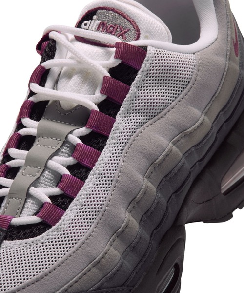 NIKE(ナイキ)の「ナイキ エア マックス 95 ビッグ バブル ウィメンズシューズ / Nike Air Max 95 Big Bubble Women's Shoes HJ5996-007 Black(スニーカー・レディース・ブラック・23.5/24.5/25.5/26/25/24/23)」の5枚目の写真