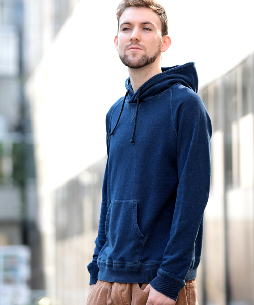 Denime(ドゥニーム)の「カットデニム裏毛プルオーバーパーカー(パーカー・メンズ・ネイビー/ブルー・LARGE/X-LARGE/MEDIUM/SMALL)」の14枚目の写真