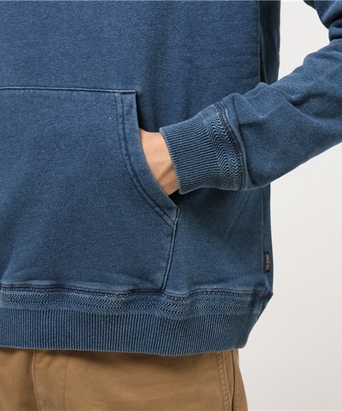 Denime(ドゥニーム)の「カットデニム裏毛プルオーバーパーカー(パーカー・メンズ・ネイビー/ブルー・LARGE/X-LARGE/MEDIUM/SMALL)」の11枚目の写真