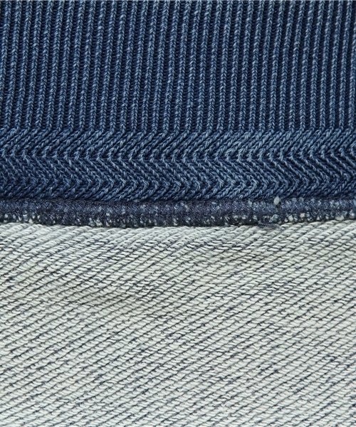 Denime(ドゥニーム)の「カットデニム裏毛プルオーバーパーカー(パーカー・メンズ・ネイビー/ブルー・LARGE/X-LARGE/MEDIUM/SMALL)」の6枚目の写真