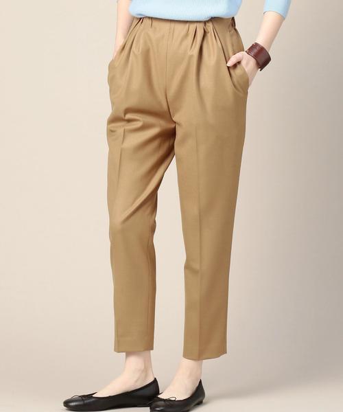 BEAUTY&YOUTH UNITED ARROWS(ビューティーアンドユースユナイテッドアローズ)の「BY タックギャザー テーパードパンツ◆(その他パンツ・レディース・オフホワイト/グレー/ベージュ/ワインレッド・MEDIUM/SMALL)」の4枚目の写真
