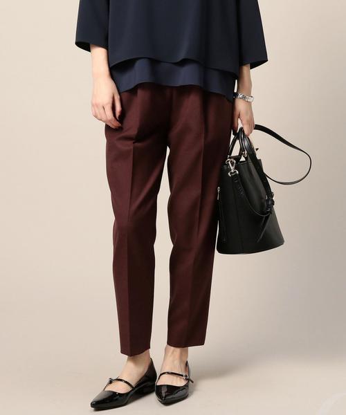 BEAUTY&YOUTH UNITED ARROWS(ビューティーアンドユースユナイテッドアローズ)の「BY タックギャザー テーパードパンツ◆(その他パンツ・レディース・オフホワイト/グレー/ベージュ/ワインレッド・MEDIUM/SMALL)」の1枚目の写真