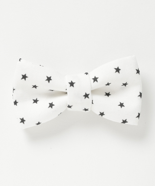 BOW（ボウ）の「【BOW /ボウ】息子に恋する蝶ネクタイ♪  ボタンにラクラク取付け♪（蝶ネクタイ・キッズ・ホワイト系その他/ピンク/レッド/ブラック系その他/グレー/ネイビー/イエロー/レモンイエロー/サーモンピンク/ピンク系その他/イエロー系その他/イエロー系その他2・ONESIZE/ONE SIZE）」の2枚目の写真