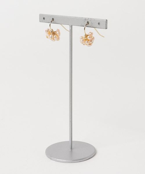 TONE SELECT GOODS(トーンセレクトグッズ)の「【i.o】ピンクパール花ピアス(ピアス(両耳用)・レディース・ピンク/ピンク系その他・FREE)」の1枚目の写真