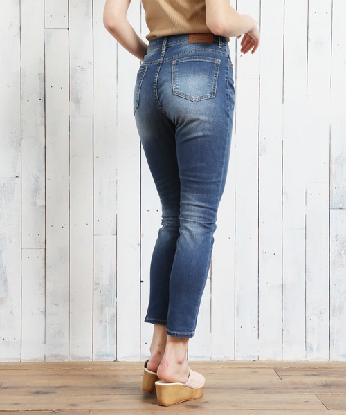 OandI（オーアンドアイ）の「ハイライズスキニーデニム（デニムパンツ・レディース・ネイビー/ブルー・32/34/36）」の16枚目の写真