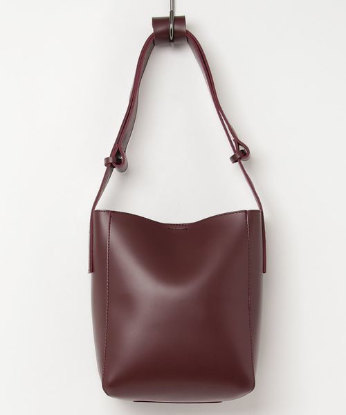 KOBE LETTUCE（コウベレタス）の「[ポーチ付き2セット]ショルダーバッグ/ハンドバッグとして使える2Wayフェイクレザーバッグ＊レディース/鞄/BAG[B1201]神戸レタス（ショルダーバッグ・レディース・チャコールグレー/ボルドー/キャメル・FREE）」の2枚目の写真