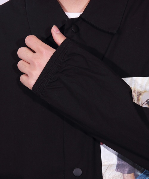 ８(eight)（エイト）の「コーチジャケット フォト バックプリント（ブルゾン・メンズ・ホワイト/ブラック/ベージュ・MEDIUM/LARGE）」の15枚目の写真