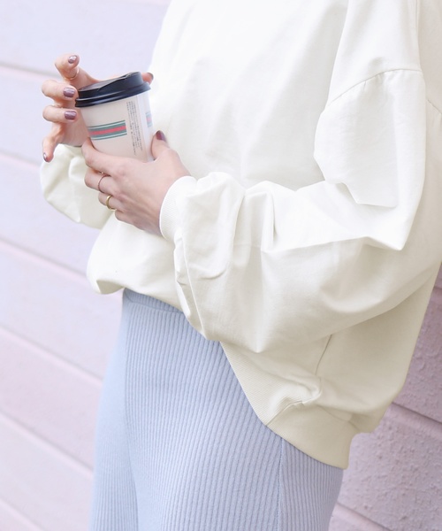 reca（レカ）の「2way Uネック&Vネックボリュームスウェットカットソー（スウェット・レディース・オフホワイト/ライトグレー/ベージュ/ネイビー/ピンク/カーキ/アイボリー/モカ/ベージュ系その他・M/FREE）」の16枚目の写真