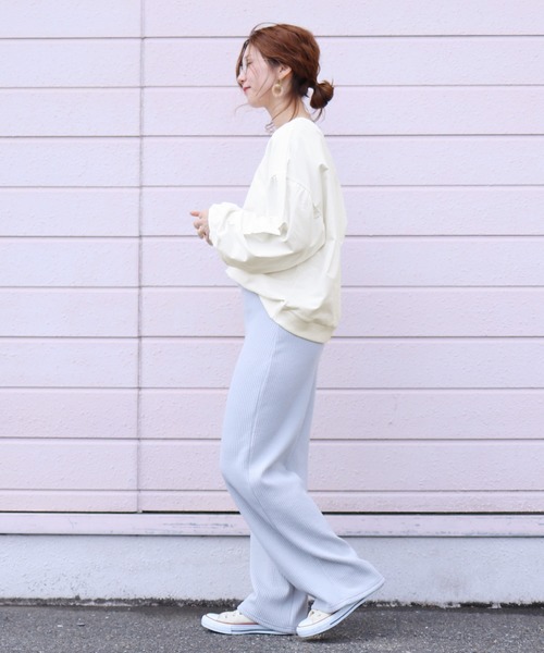 reca（レカ）の「2way Uネック&Vネックボリュームスウェットカットソー（スウェット・レディース・オフホワイト/ライトグレー/ベージュ/ネイビー/ピンク/カーキ/アイボリー/モカ/ベージュ系その他・M/FREE）」の10枚目の写真