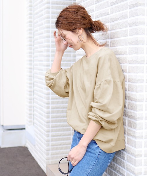 reca（レカ）の「2way Uネック&Vネックボリュームスウェットカットソー（スウェット・レディース・オフホワイト/ライトグレー/ベージュ/ネイビー/ピンク/カーキ/アイボリー/モカ/ベージュ系その他・M/FREE）」の13枚目の写真