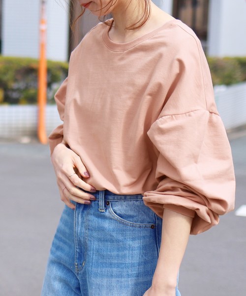 reca（レカ）の「2way Uネック&Vネックボリュームスウェットカットソー（スウェット・レディース・オフホワイト/ライトグレー/ベージュ/ネイビー/ピンク/カーキ/アイボリー/モカ/ベージュ系その他・M/FREE）」の11枚目の写真