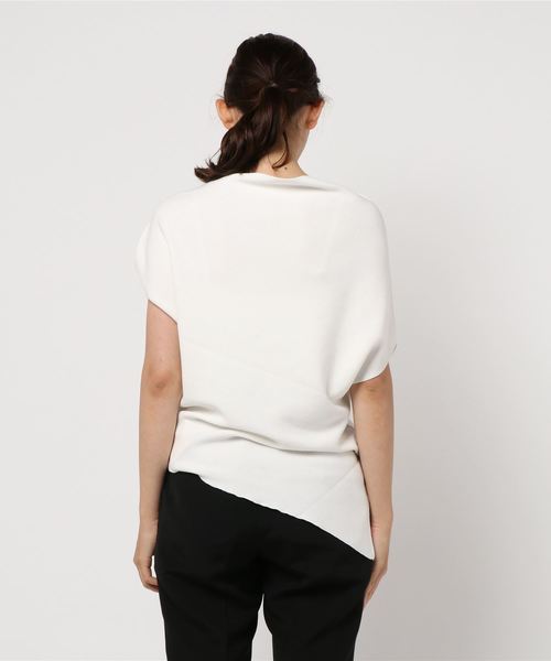 IENA LA BOUCLE(イエナラブークル)の「IENA LA BOUCLE ノースリーブ アシンメトリーストレッチプルオーバー◆(ニット/セーター・レディース・ホワイト・FREE)」の4枚目の写真