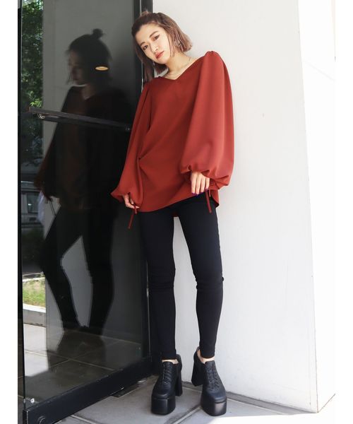 EMODA(エモダ)の「ストリングパフロングトップ(Tシャツ/カットソー・レディース・ブラック/その他/オレンジ・FREE)」の19枚目の写真