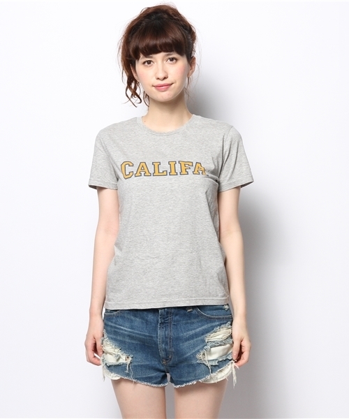 Ray BEAMS（レイビームス）の「*Ray BEAMS / Califa ロゴ Tシャツ（Tシャツ/カットソー・レディース・ホワイト/シルバー/ネイビー・ONE SIZE）」の4枚目の写真