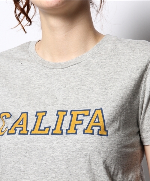 Ray BEAMS（レイビームス）の「*Ray BEAMS / Califa ロゴ Tシャツ（Tシャツ/カットソー・レディース・ホワイト/シルバー/ネイビー・ONE SIZE）」の8枚目の写真