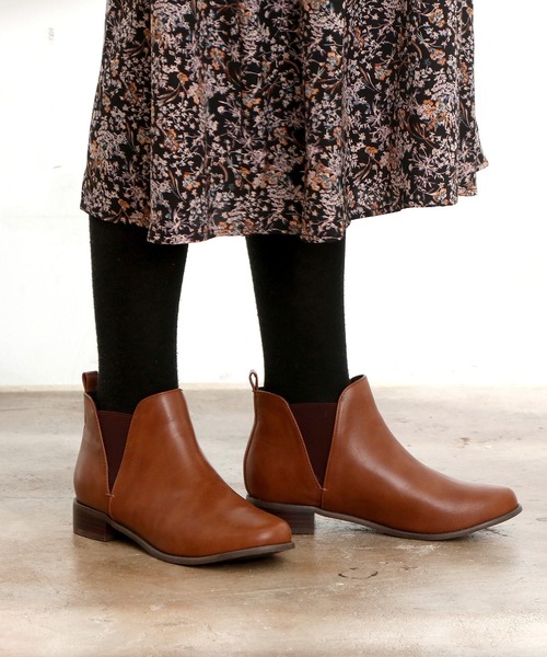 VIVIAN（ヴィヴィアン）の「Vサイドゴアデザインショートブーツ（ブーツ・レディース・ブラック/ダークブラウン/キャメル・LL/S/M/L）」の3枚目の写真