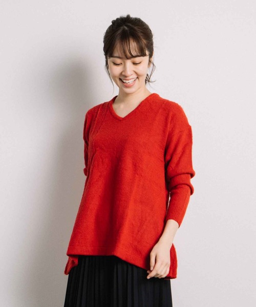 miniyu(ミニュウ)の「agp/アルパカ混Vチュニック(ag)(ニット/セーター・レディース・A/B/C/ベージュ・2/MEDIUM)」の1枚目の写真