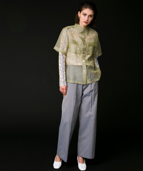 MAISON SPECIAL（メゾンスペシャル）の「シルクオーガンジーシャツ【MAISON SPECIAL/メゾンスペシャル】（シャツ/ブラウス・レディース・ベージュ/グリーン・FREE）」の3枚目の写真