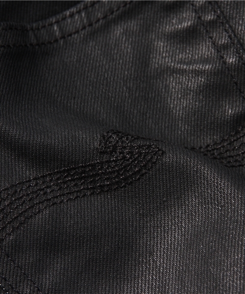 BEAMS（ビームス）の「nudie jeans / Thin Finn ORG BACK 2 BLACK（デニムパンツ・メンズ・ブラック・27inch/31inch/30inch/28inch/33inch/29inch/32inch）」の9枚目の写真