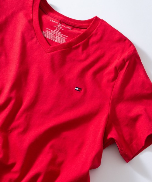 TOMMY HILFIGER（トミーヒルフィガー）の「【TOMMY HILFIGER】ワンポイント刺繍TEEシャツ ベーシックVネック半袖Tシャツ 09T3140 CORE FLAG TEEシャツ（Tシャツ/カットソー・メンズ・ブラック/グレー/ホワイト/ネイビー/グリーン/レッド/レッド系その他・S/M/XL/L）」の6枚目の写真