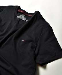 TOMMY HILFIGER(�g�~�[�q���t�B�K�[)�́yTOMMY HILFIGER�z�����|�C���g�h�JTEE�V���c �x�[�V�b�NV�l�b�N����T�V���c 09T3140 CORE FLAG TEE�V���c(T�V���c/�J�b�g�\�[)