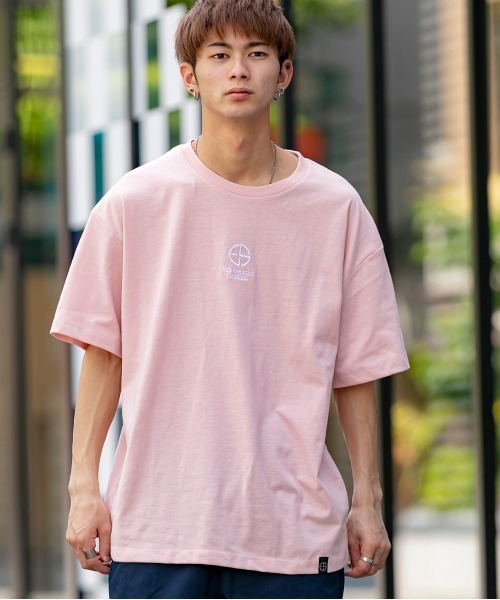 En serio TOKYO（エンソリオトーキョー）の「トレードマーク刺繍ロゴ ビッグシルエット Tシャツ（Tシャツ/カットソー・メンズ・ブラック/オフホワイト/サンドベージュ/スモークピンク/グレイッシュブルー・LL/S/M/L）」の9枚目の写真