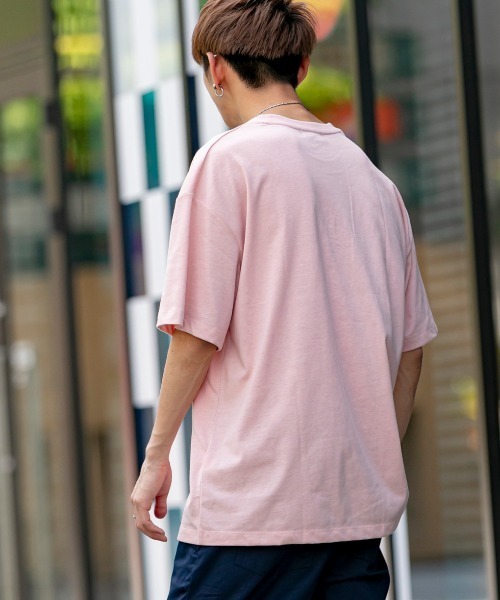 En serio TOKYO（エンソリオトーキョー）の「トレードマーク刺繍ロゴ ビッグシルエット Tシャツ（Tシャツ/カットソー・メンズ・ブラック/オフホワイト/サンドベージュ/スモークピンク/グレイッシュブルー・LL/S/M/L）」の18枚目の写真