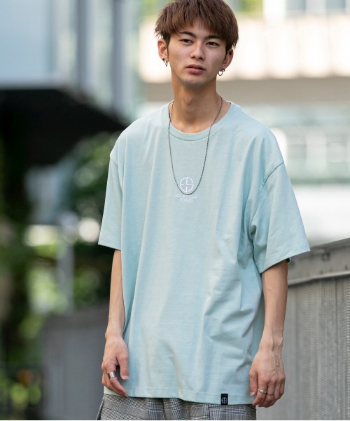 En serio TOKYO（エンソリオトーキョー）の「トレードマーク刺繍ロゴ ビッグシルエット Tシャツ（Tシャツ/カットソー・メンズ・ブラック/オフホワイト/サンドベージュ/スモークピンク/グレイッシュブルー・LL/S/M/L）」の19枚目の写真