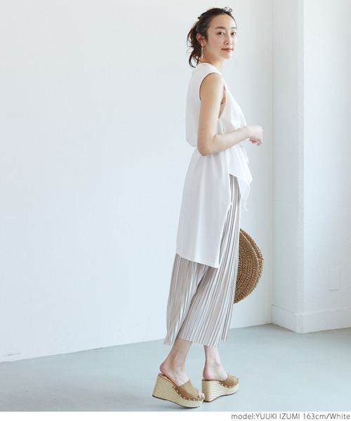 coca(coca)(コカ)の「アシンメトリーノースリトップス(Tシャツ/カットソー・レディース・ブラック/ホワイト・ONE SIZE)」の8枚目の写真