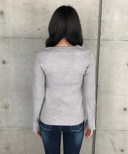 ENVYM（アンビー）の「イレギュラーテープＫｎｉｔ ＰＯ（ニット/セーター・レディース・ホワイト/ブラック/グレー・FREE）」の12枚目の写真