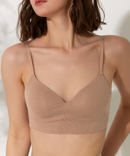 GUNZE(グンゼ)の「KIREILABO/キレイラボ バストラインを美しくキープ ノンワイヤーブラジャー オーガニックコットン(ブラジャー・レディース・ブラック/グレー/ブルー/グリーン/ホワイト系その他/スモークピンク/ライトブルー/レンガ/インディゴブルー/モカ/ピンク/ブルー系その他/マスタード/オレンジ/グリーン系その他/ブルー系その他2/ネイビー/ライトブラウン/グリーン系その他2/サーモンピンク/ライラック・MEDIUM/LARGE/X-LARGE)」の5枚目の写真