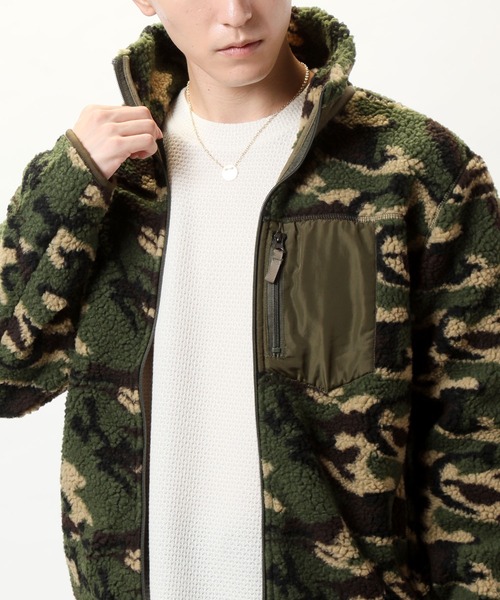 TopIsm(トップイズム)の「シープボアフリース スタンドネックブルゾン(ブルゾン・メンズ・アイボリー/ブラック/カモフラージュ/ベージュ・LL/L/M)」の14枚目の写真