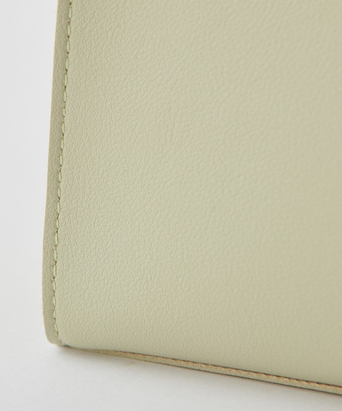 natural couture(ナチュラルクチュール)の「PVC*合皮2個セットトートバッグ(トートバッグ・レディース・アイボリー/ブラウン/ミント・FREE)」の8枚目の写真