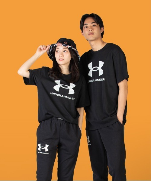 UNDER ARMOUR（アンダーアーマー）の「UA[ABC] カモ ビッグロゴ ショートスリーブ（トレーニング/MEN）（Tシャツ/カットソー・メンズ・ホワイト/ネイビー/ブラック・XXL/MD/3XL/XL/LG/SM）」の3枚目の写真