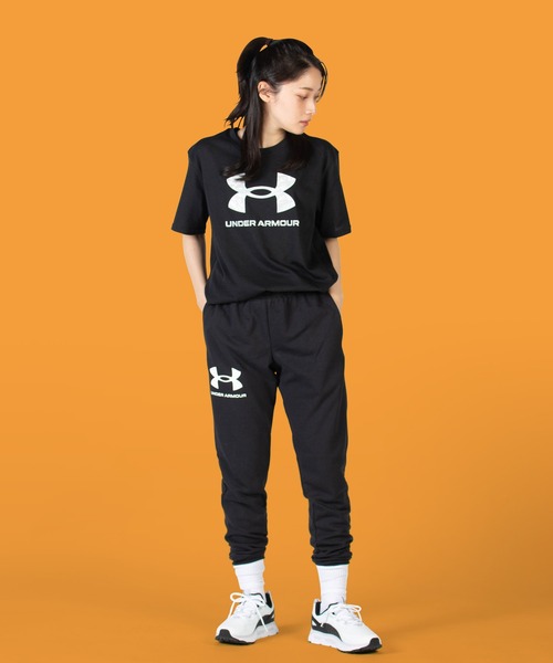 UNDER ARMOUR（アンダーアーマー）の「UA[ABC] カモ ビッグロゴ ショートスリーブ（トレーニング/MEN）（Tシャツ/カットソー・メンズ・ホワイト/ネイビー/ブラック・XXL/MD/3XL/XL/LG/SM）」の18枚目の写真