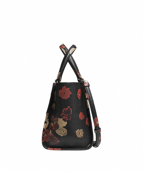COACH（コーチ）の「ミニ クロスビー キャリーオール フローラル プリント レザー（ハンドバッグ・レディース・ブラック系その他・ﾌﾘ-）」の2枚目の写真