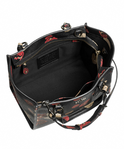 COACH（コーチ）の「ミニ クロスビー キャリーオール フローラル プリント レザー（ハンドバッグ・レディース・ブラック系その他・ﾌﾘ-）」の3枚目の写真