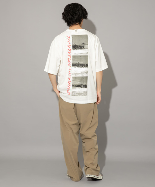 ITEMS URBANRESEARCH（アイテムズ アーバンリサーチ）の「F&M バックフォトプリントTシャツ（Tシャツ/カットソー・メンズ・ブラック/ホワイト/ベージュ・MEDIUM/LARGE）」の6枚目の写真