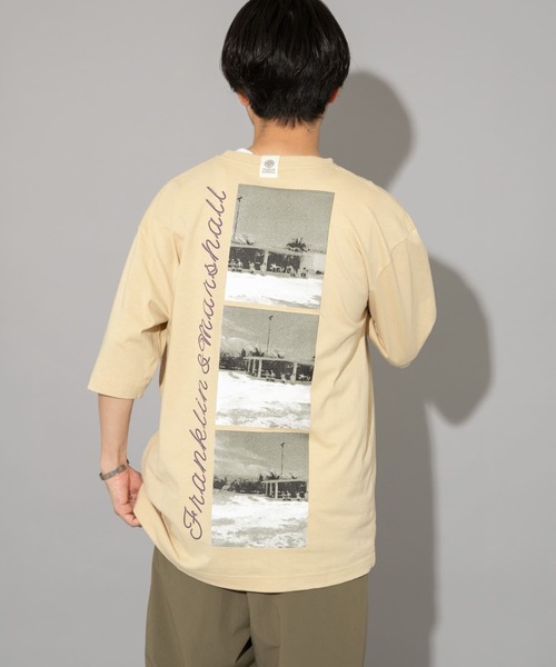 ITEMS URBANRESEARCH（アイテムズ アーバンリサーチ）の「F&M バックフォトプリントTシャツ（Tシャツ/カットソー・メンズ・ブラック/ホワイト/ベージュ・MEDIUM/LARGE）」の11枚目の写真