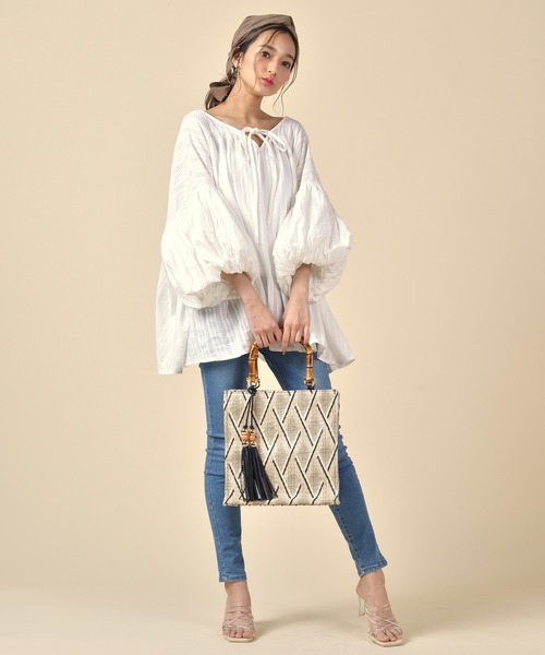 ROYAL PARTY(ロイヤルパーティー)の「【ZOZO限定】ボリュームスリーブチュニック(シャツ/ブラウス・レディース・ホワイト/ブラック・FREE)」の7枚目の写真