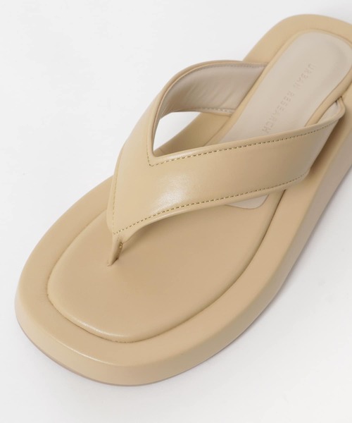 URBAN RESEARCH（アーバンリサーチ）の「厚底トングサンダル（サンダル・レディース・ブラック/ベージュ・37/38）」の7枚目の写真