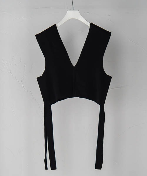 lautreamont BLEUBLANC（ロートレアモンブルーブラン）の「Vネックサイドリボンニットベスト（ニット/セーター・レディース・ブラック/ピンク/グリーン・9号）」の2枚目の写真